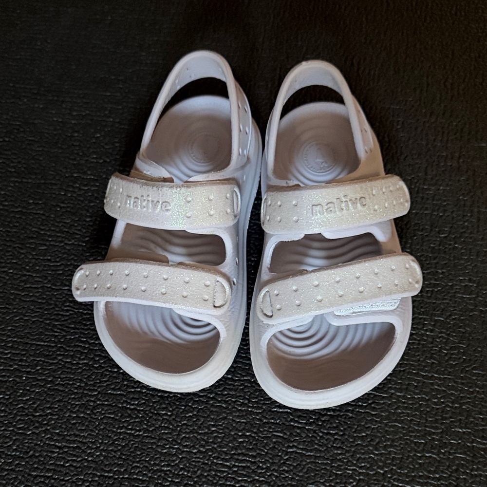 Native Toddler Light Purple Glitter Sandals